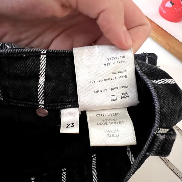 Reformation Jeans Striped Shorts LAST CALL - Picture 6 of 6